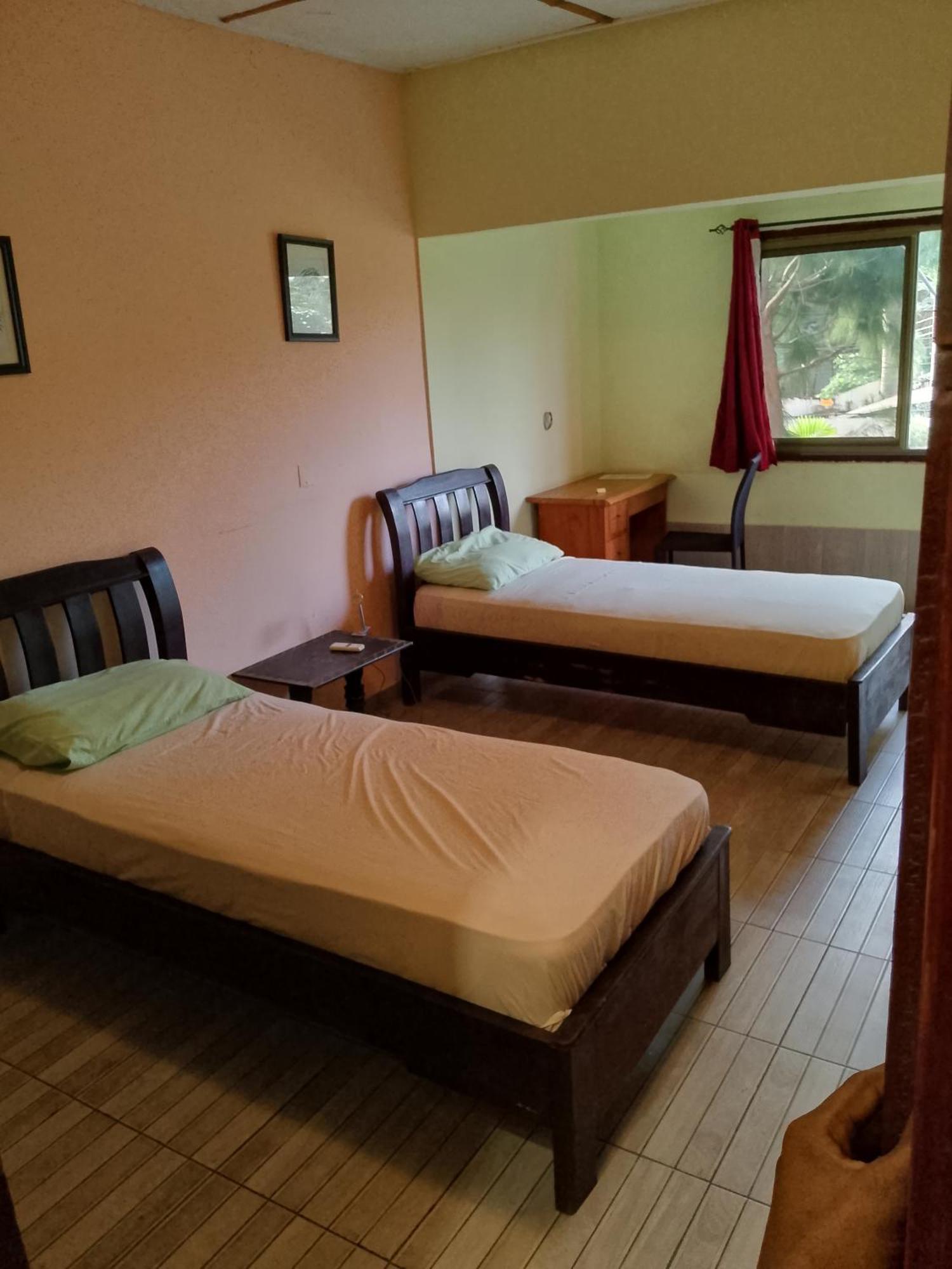 Omanye Lodge Аккра Екстер'єр фото